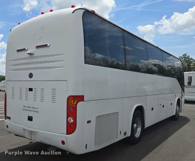 image for item DU7957 2009 Sunliner Coach coach bus