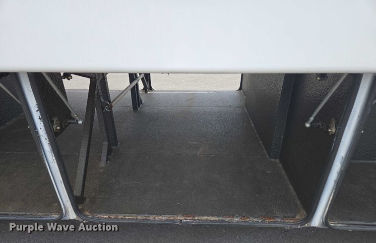 image for item DU7957 2009 Sunliner Coach coach bus