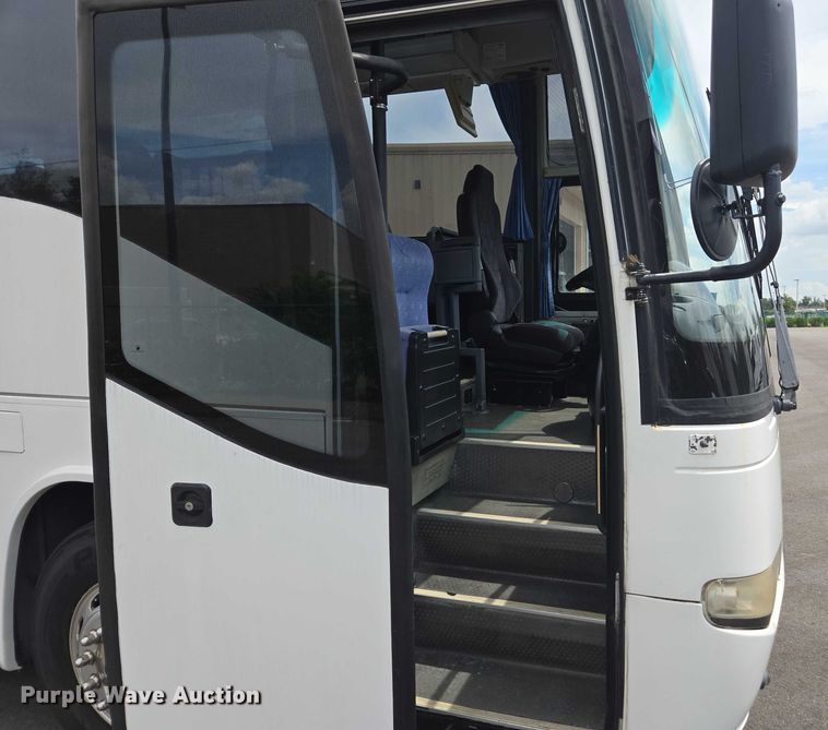 image for item DU7957 2009 Sunliner Coach coach bus