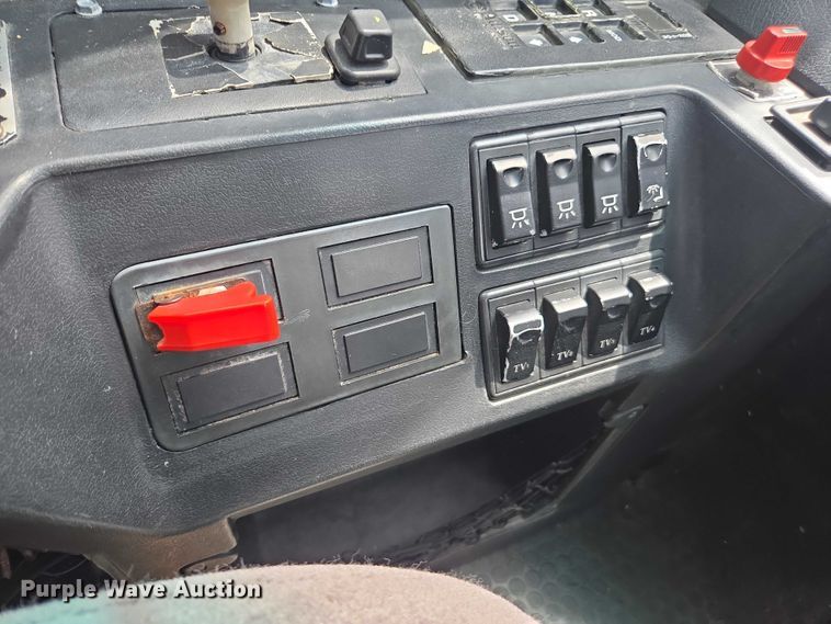 image for item DU7957 2009 Sunliner Coach coach bus