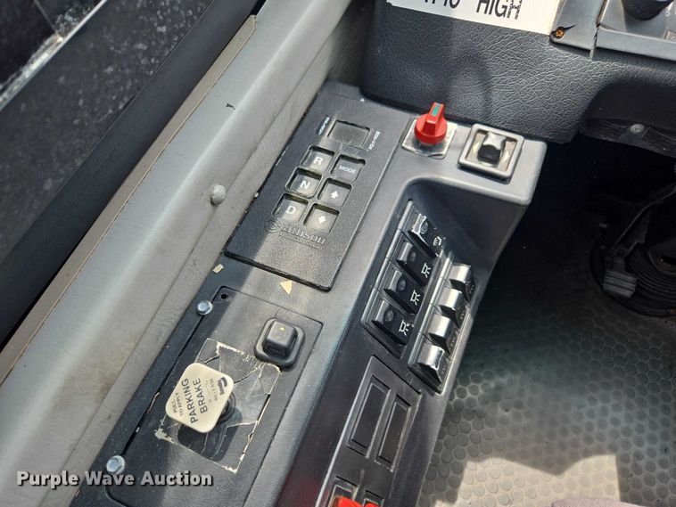 image for item DU7957 2009 Sunliner Coach coach bus