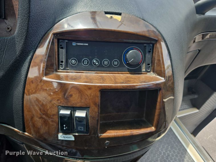 image for item DU7957 2009 Sunliner Coach coach bus