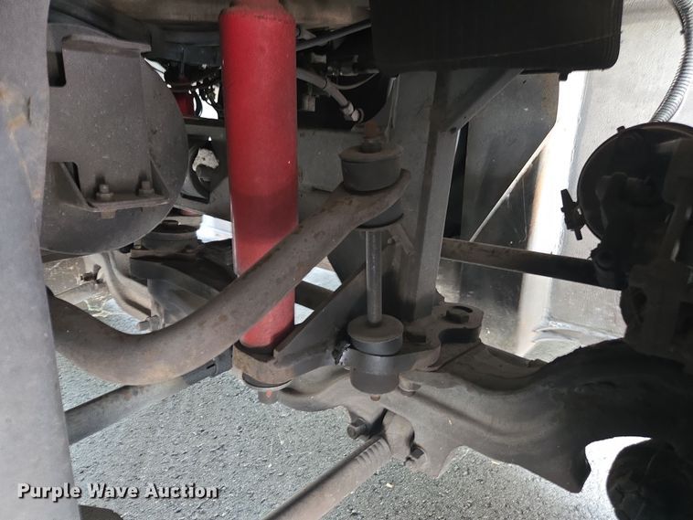 image for item DU7958 1999 Motor Coach Industries coach bus