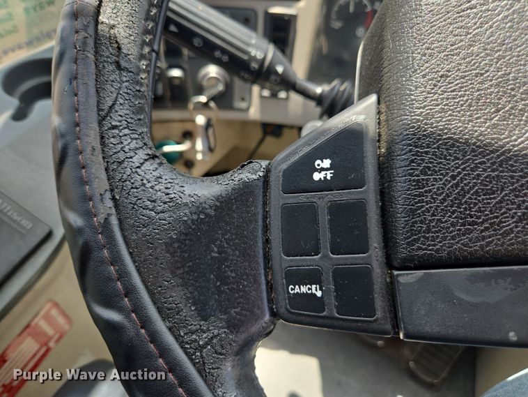 image for item DU7958 1999 Motor Coach Industries coach bus