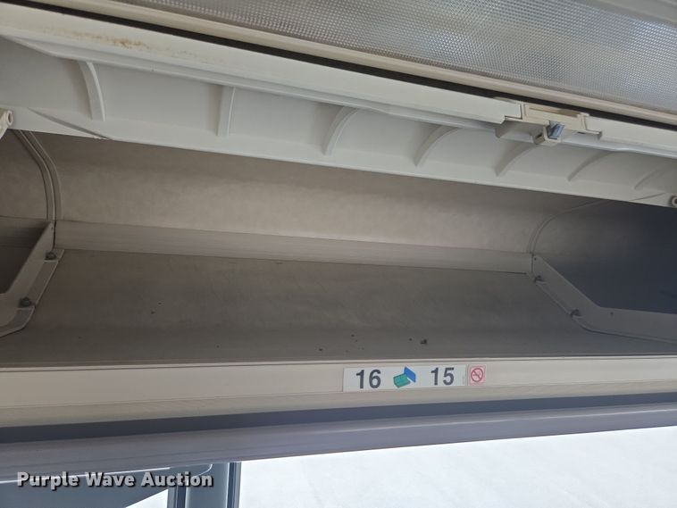 image for item DU7958 1999 Motor Coach Industries coach bus