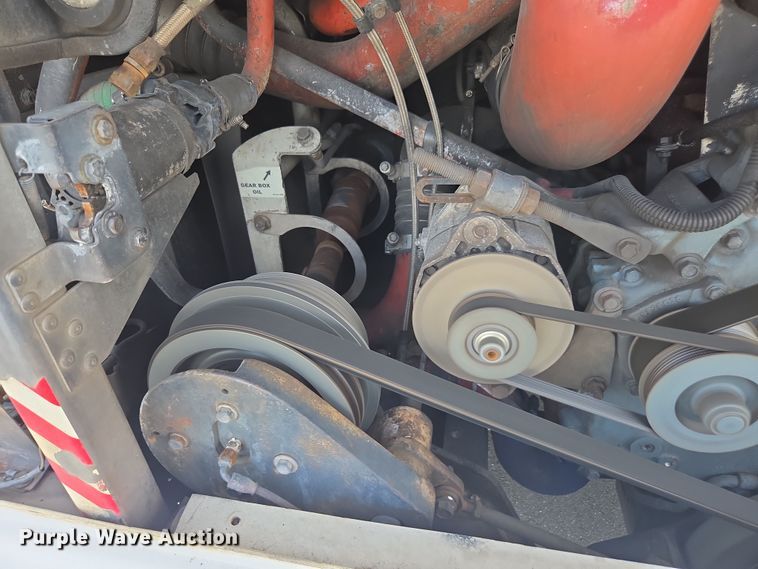 image for item DU7958 1999 Motor Coach Industries coach bus