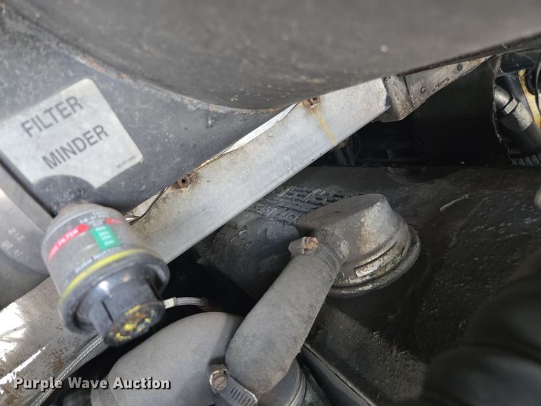 image for item DU7958 1999 Motor Coach Industries coach bus