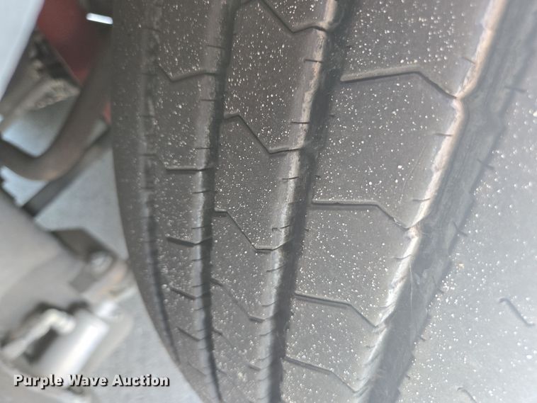 image for item DU7958 1999 Motor Coach Industries coach bus