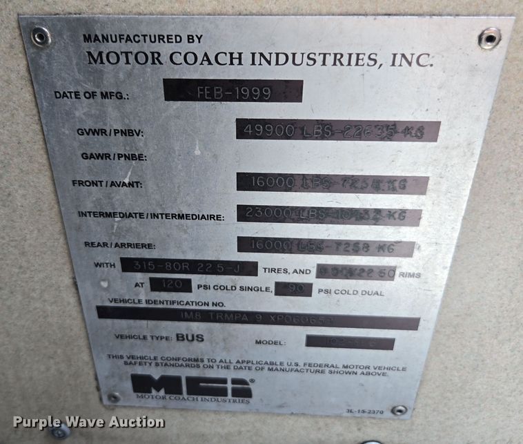 image for item DU7958 1999 Motor Coach Industries coach bus