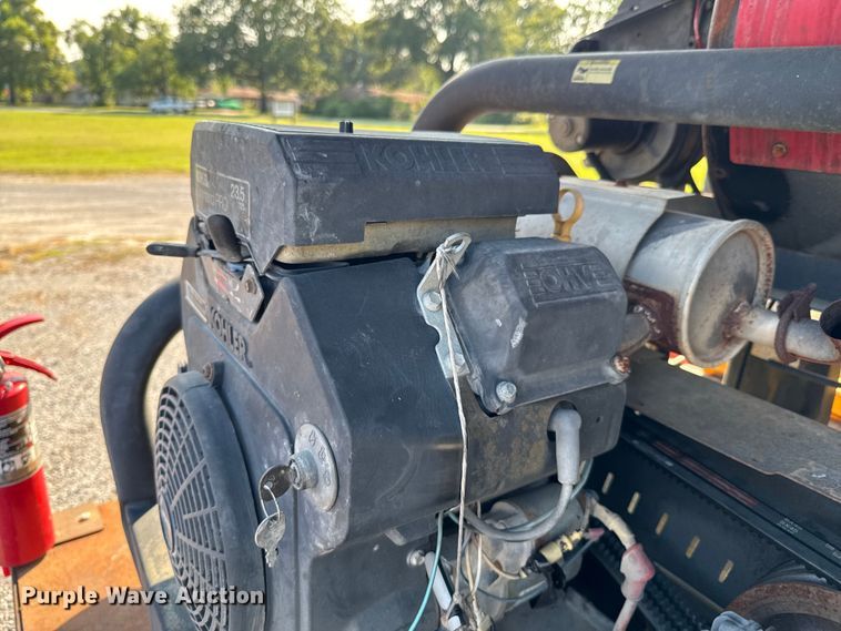 image for item DU9095 2000 Isuzu FRR pressure washer truck