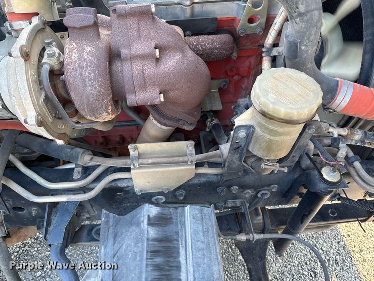 image for item DU9095 2000 Isuzu FRR pressure washer truck