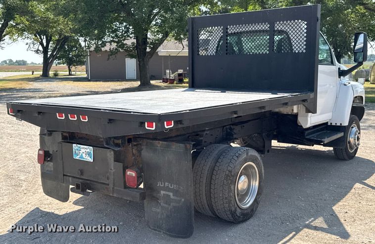 image for item DU9323 2009 Chevrolet C5500 dump flatbed truck