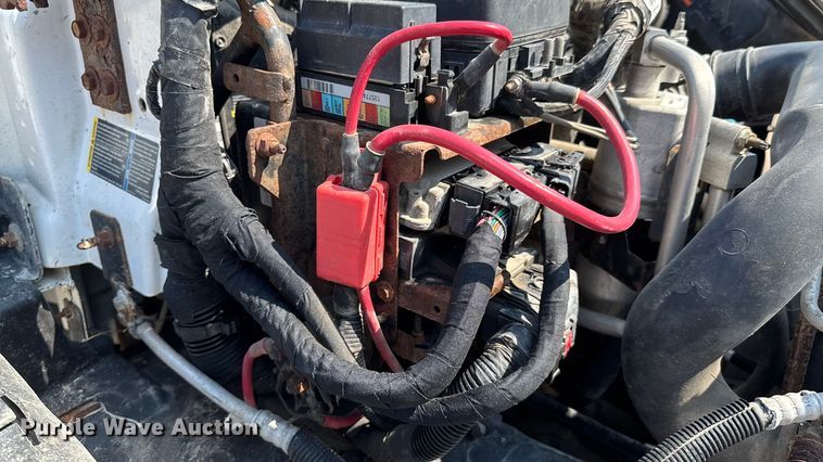 image for item DU9323 2009 Chevrolet C5500 dump flatbed truck