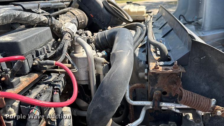 image for item DU9323 2009 Chevrolet C5500 dump flatbed truck