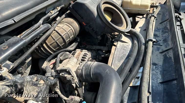 image for item DU9323 2009 Chevrolet C5500 dump flatbed truck