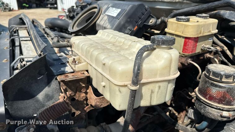 image for item DU9323 2009 Chevrolet C5500 dump flatbed truck