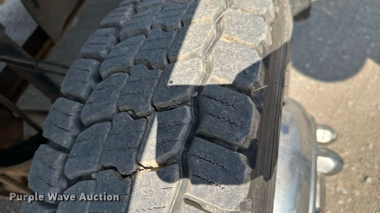 image for item DU9323 2009 Chevrolet C5500 dump flatbed truck