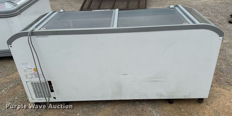 image for item DV2693 (2) AHT LE128 A comercial freezers