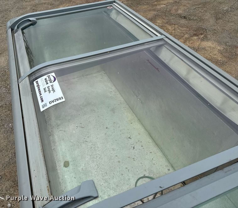 image for item DV2693 (2) AHT LE128 A comercial freezers