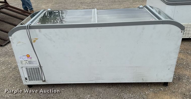 image for item DV2693 (2) AHT LE128 A comercial freezers
