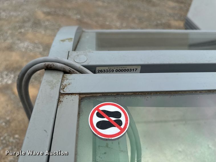 image for item DV2693 (2) AHT LE128 A comercial freezers