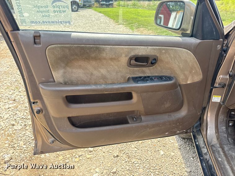 image for item DW3437 2002 Honda CR-V SUV