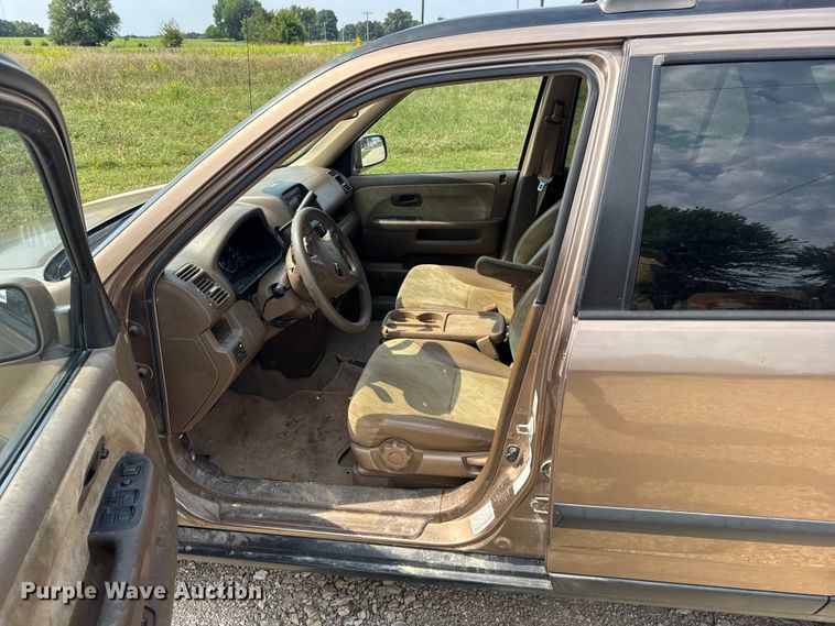 image for item DW3437 2002 Honda CR-V SUV