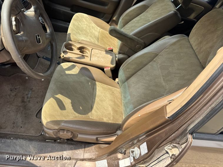 image for item DW3437 2002 Honda CR-V SUV