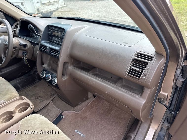 image for item DW3437 2002 Honda CR-V SUV