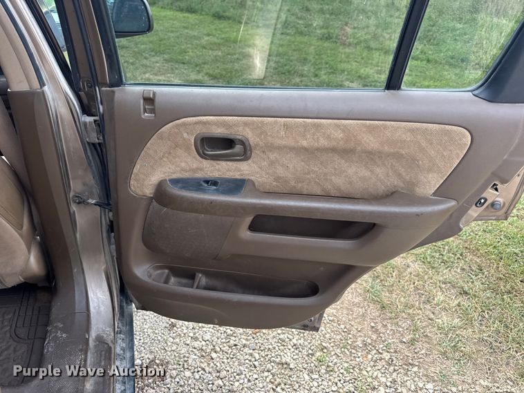 image for item DW3437 2002 Honda CR-V SUV