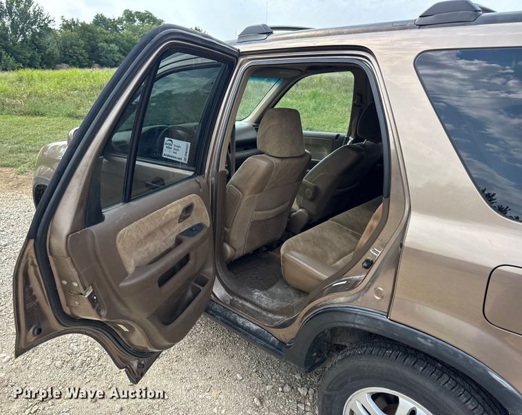 image for item DW3437 2002 Honda CR-V SUV