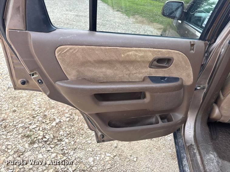 image for item DW3437 2002 Honda CR-V SUV