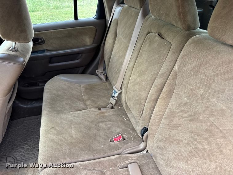 image for item DW3437 2002 Honda CR-V SUV