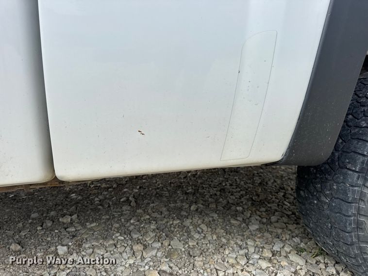 image for item DW3438 2011 Chevrolet Silverado 1500 Ext. Cab pickup truck