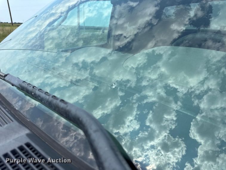 image for item DW3438 2011 Chevrolet Silverado 1500 Ext. Cab pickup truck