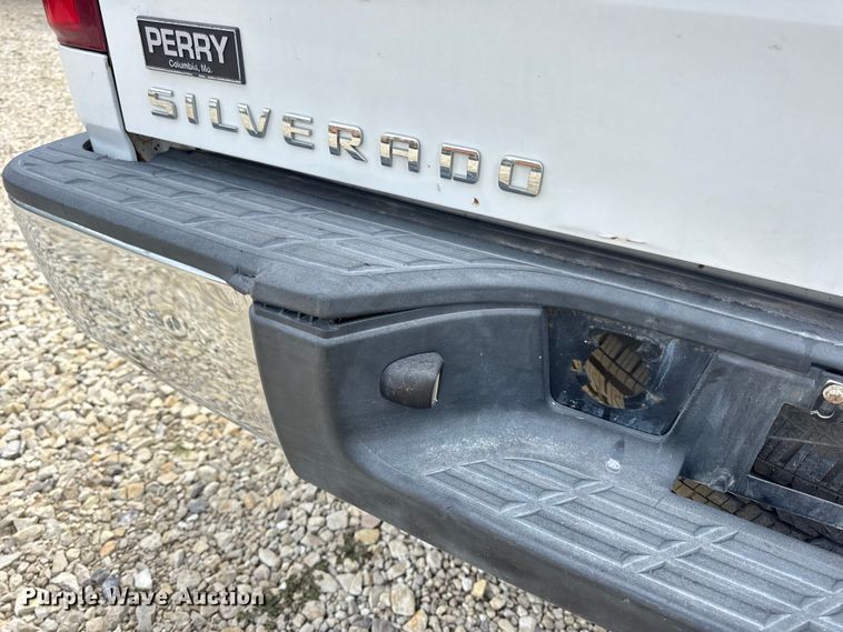 image for item DW3438 2011 Chevrolet Silverado 1500 Ext. Cab pickup truck