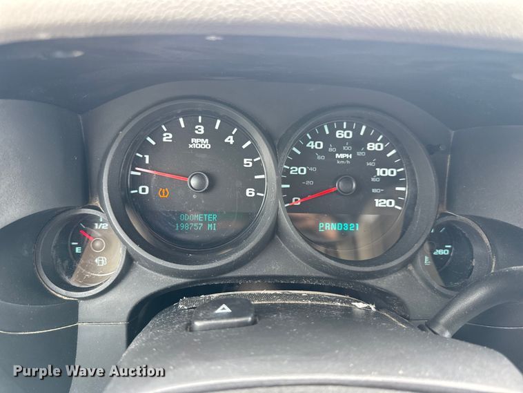 image for item DW3438 2011 Chevrolet Silverado 1500 Ext. Cab pickup truck