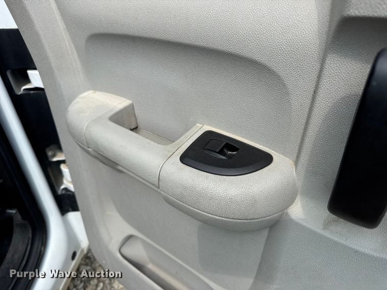 image for item DW3438 2011 Chevrolet Silverado 1500 Ext. Cab pickup truck