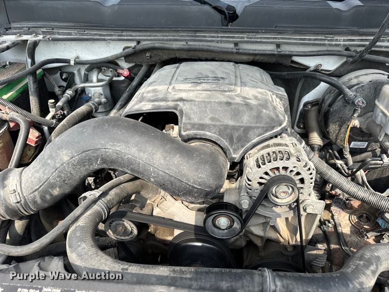 image for item DW3438 2011 Chevrolet Silverado 1500 Ext. Cab pickup truck