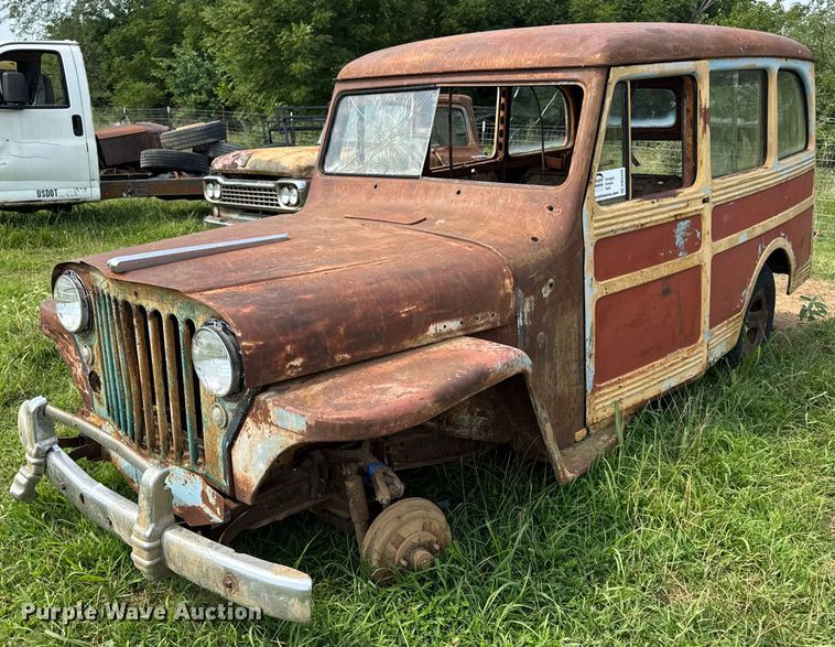 image for item DW3439 1946 Willy Overland SUV