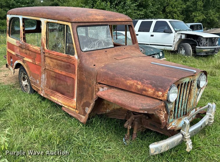 image for item DW3439 1946 Willy Overland SUV