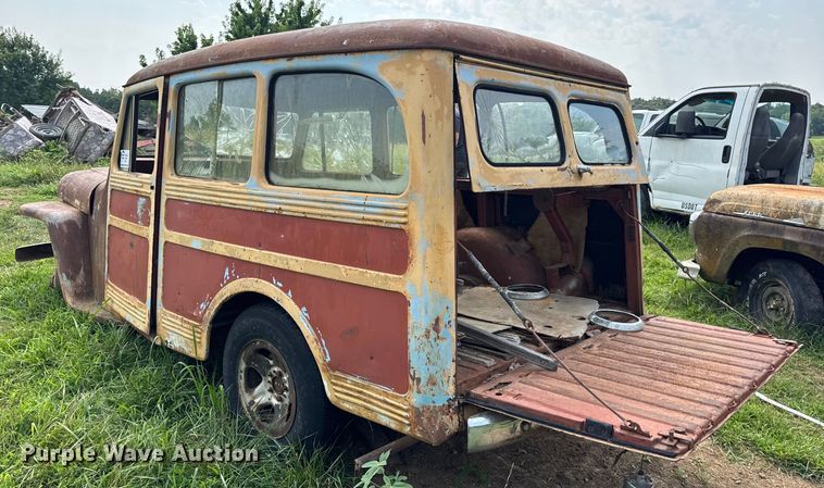 image for item DW3439 1946 Willy Overland SUV