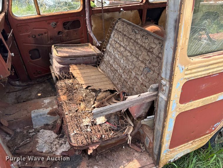 image for item DW3439 1946 Willy Overland SUV