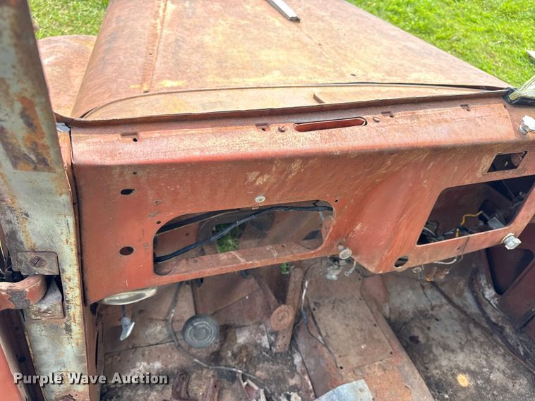 image for item DW3439 1946 Willy Overland SUV