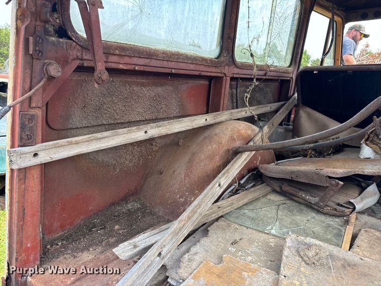 image for item DW3439 1946 Willy Overland SUV