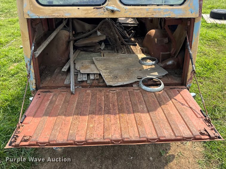 image for item DW3439 1946 Willy Overland SUV