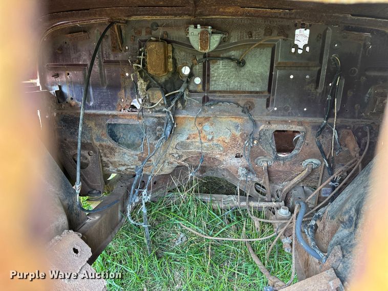 image for item DW3439 1946 Willy Overland SUV