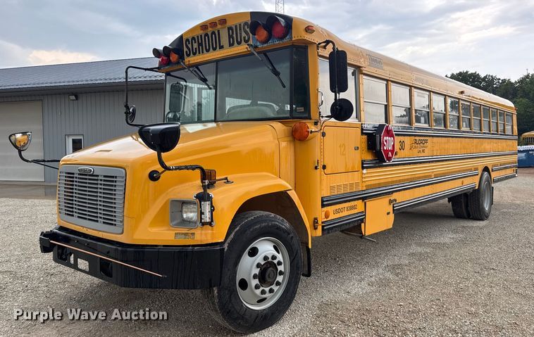 image for item DW3441 2005 Freightliner school bus