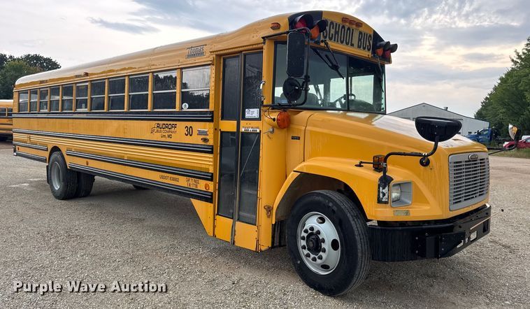 image for item DW3441 2005 Freightliner school bus