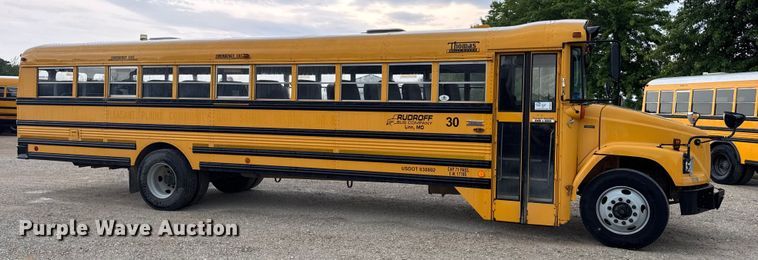 image for item DW3441 2005 Freightliner school bus